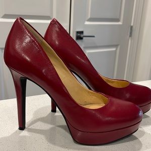 Gianni Bini new red platform shoes